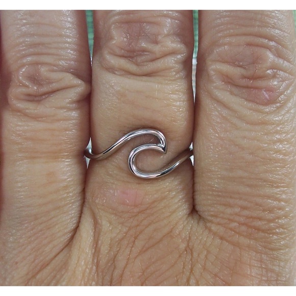 925 STERLING SILVER Ocean Wave High Polished Ring - Picture 9 of 13